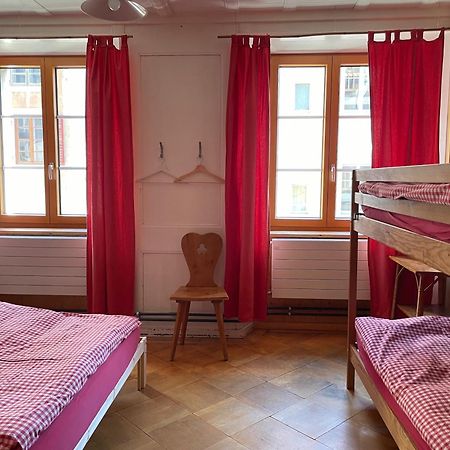 Maison La Coquille Ла-Шо-де-Фон Экстерьер фото
